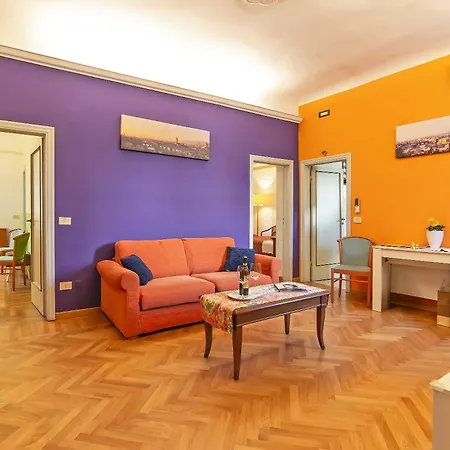 Paolo And Carlotta'S Home - Large And Central Apartment Between Two Nice Parks-3