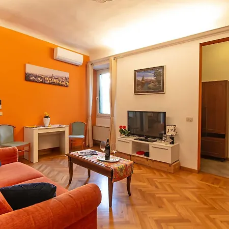 Paolo And Carlotta'S Home - Large And Central Apartment Between Two Nice Parks-2